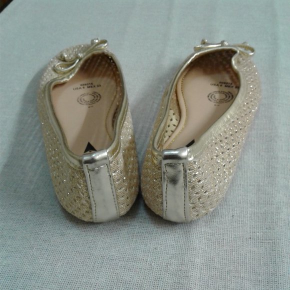 Women's TERRA Flat  shoes  Size 6  NWOT - Picture 8 of 8
